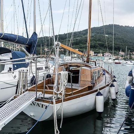 B&B Vela D'Epoca Parvati By Portido ปอร์โตเวเนเร ภายนอก รูปภาพ